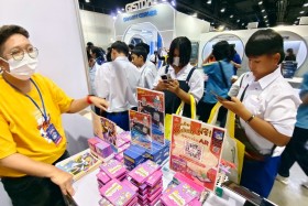 STKC ออกบูธจัดแสดงชิ้นงานชุด ตารางธาตุ ในรูปแบบ AR card สร้า ... Image 102